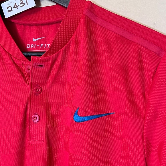 Nike Dry Fit Performance Golf Henley Shirt - Men's Size M - Red - Picture 2 of 9